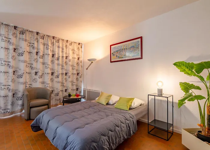 Lejlighed Les Coteaux Du Preconil-7 By Interhome *